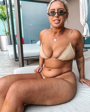 Ariella Nyssa nude 5
