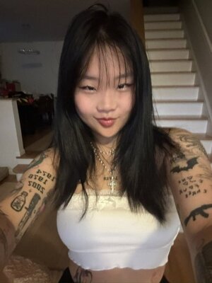 Arlene Lee nude 5
