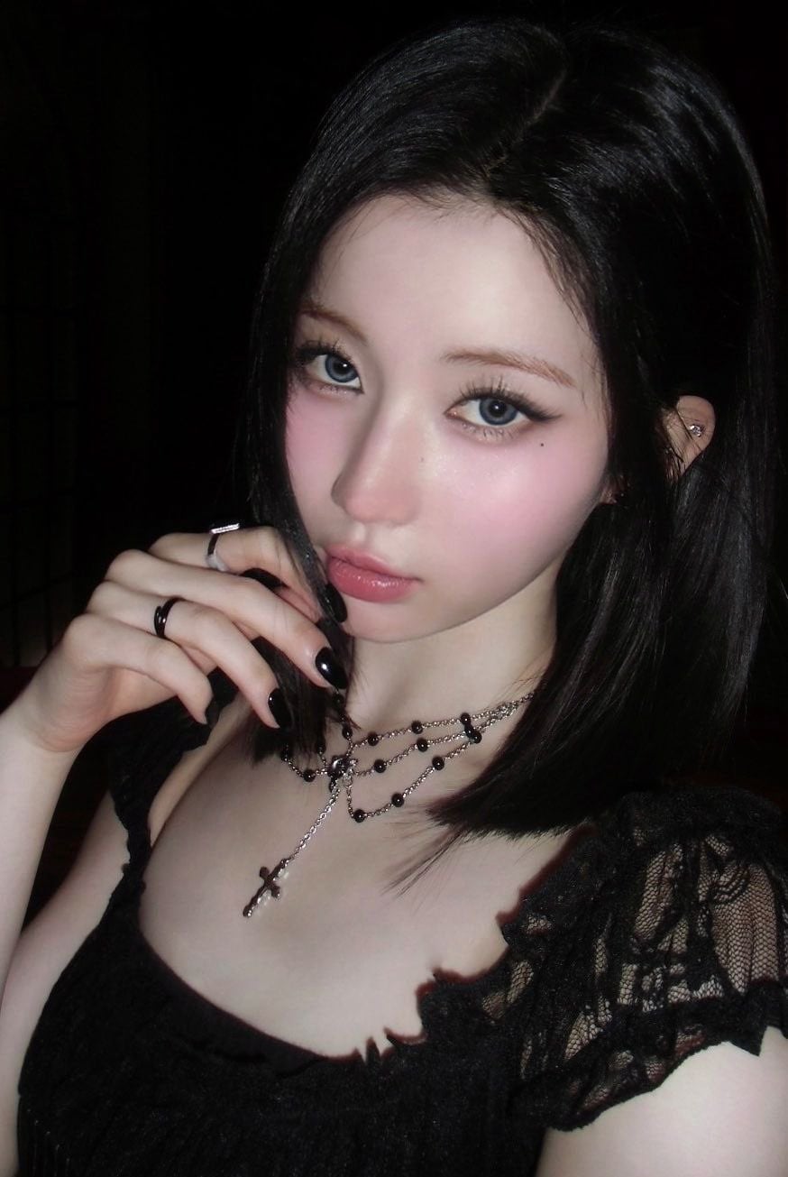 Asa Enami nude 3