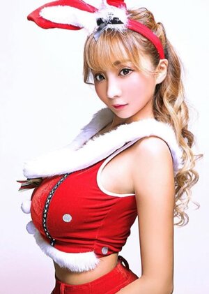 Asami Natsuki nude 10