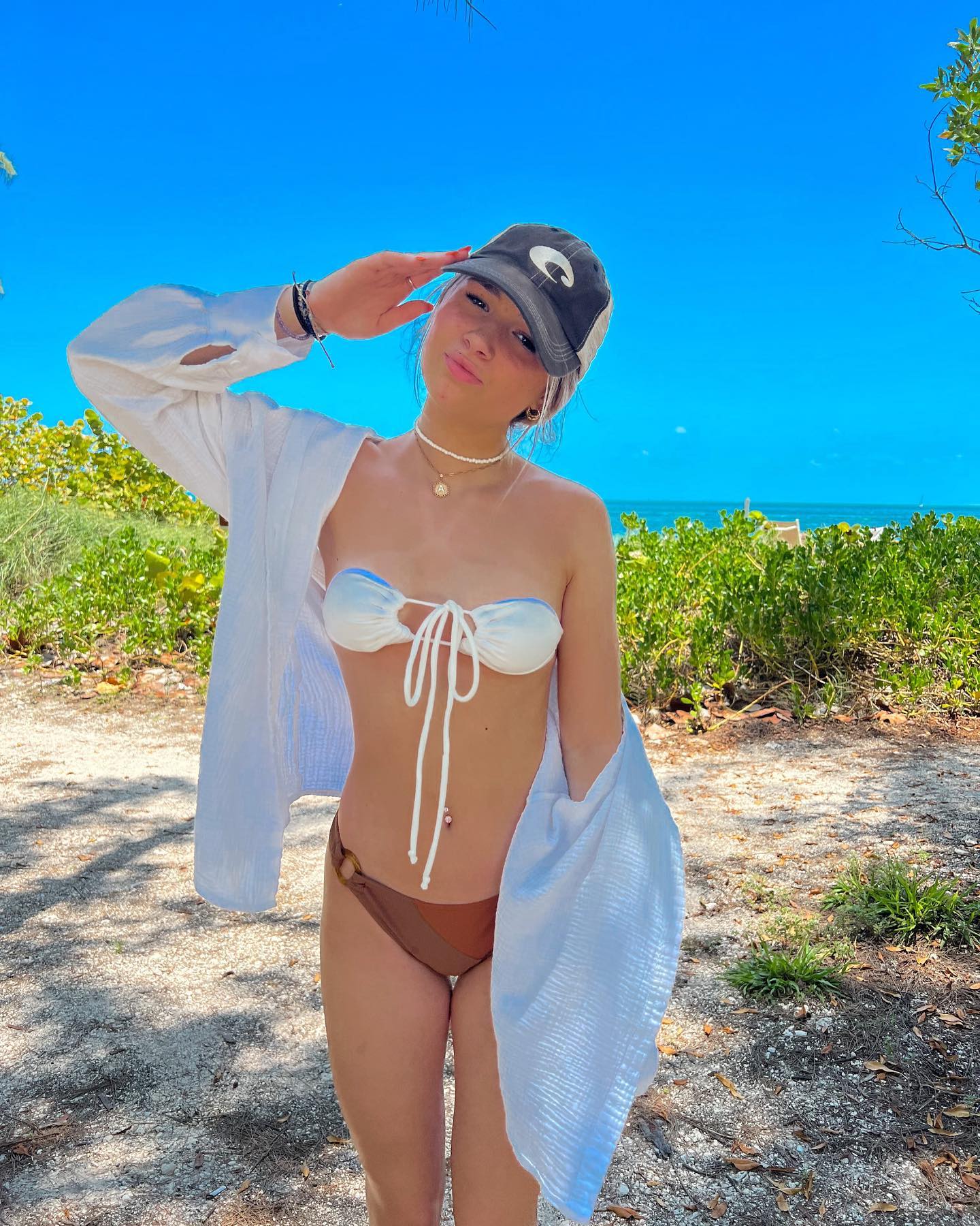 Ashley Bauer nude 12