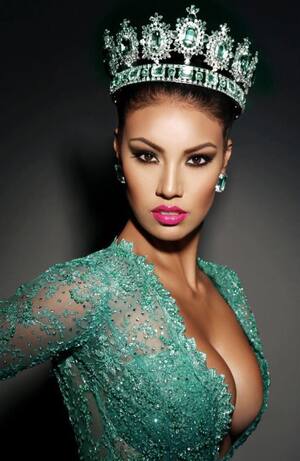 Ashley Callingbull-Burnham nude 12