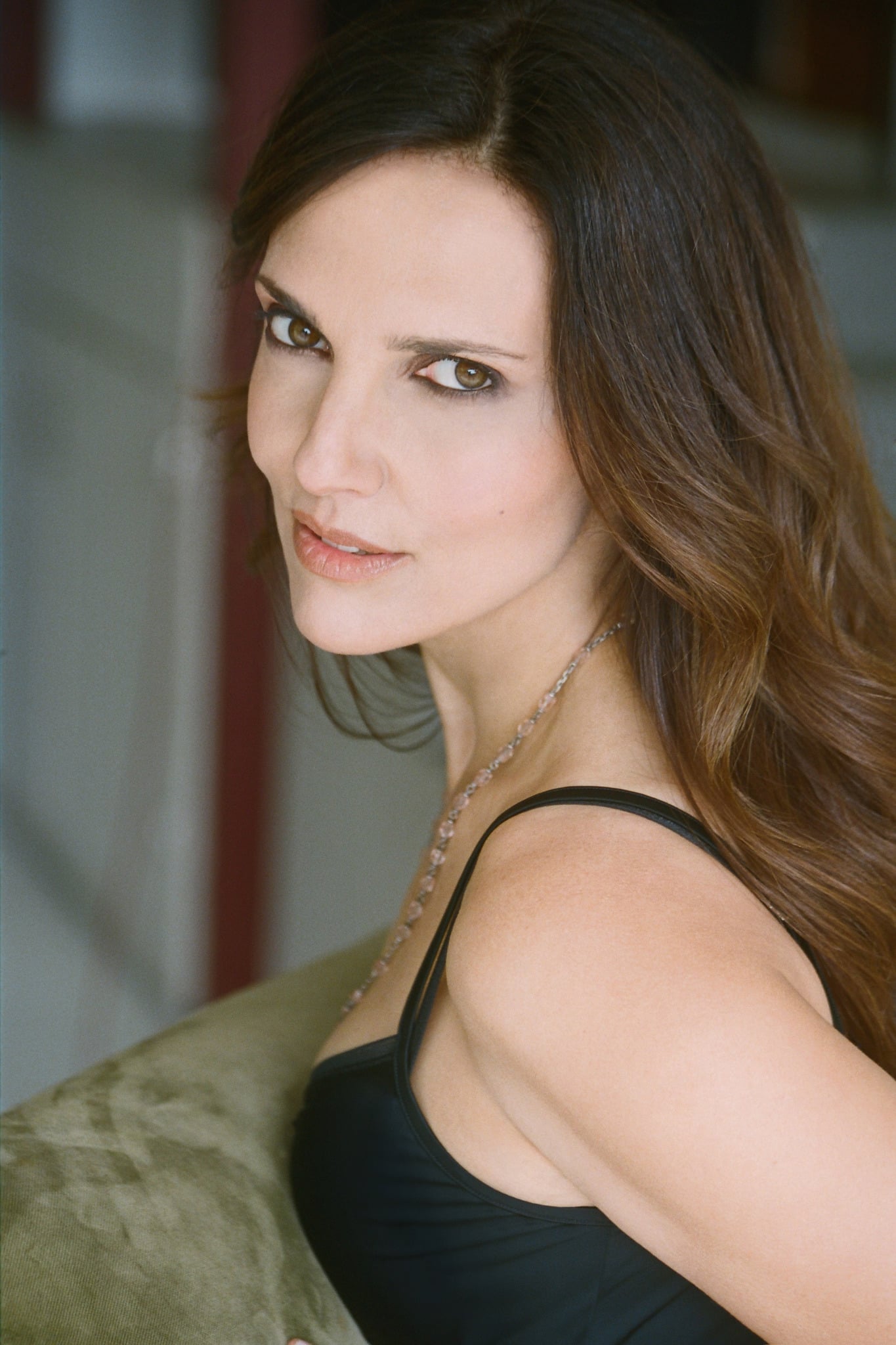 Ashley Laurence nude 6