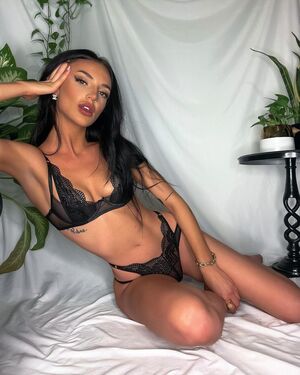 Ashlyn Chere nude 6