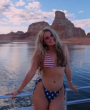 Ashlyn Hanna nude 9