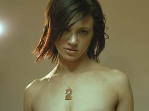 Asia Argento nude 8
