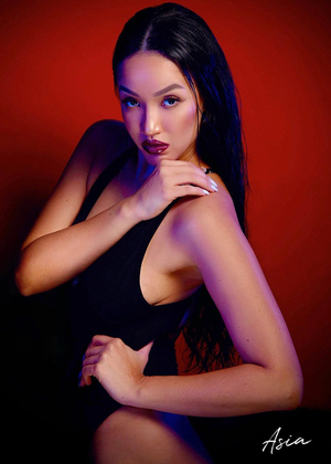 Asia Vargas nude 11