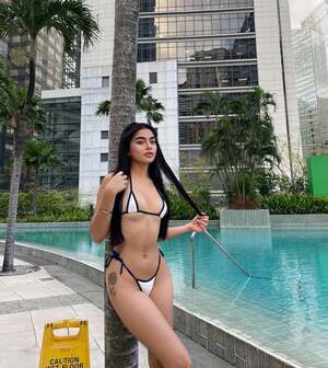 Astrid Lee nude 8