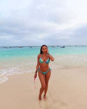 Astrid Nelsia nude 9