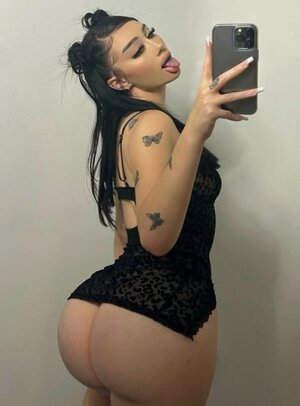Auhneesh Nicole nude 10