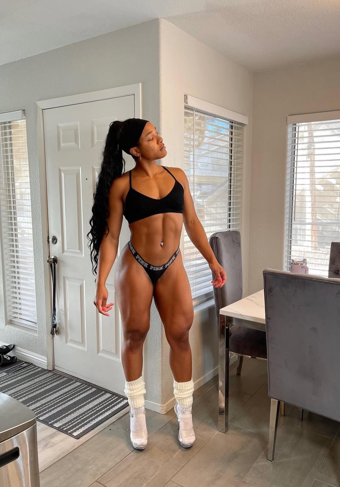 Ava Bracey nude 6