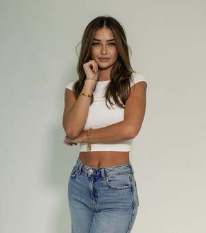 Ava Majury