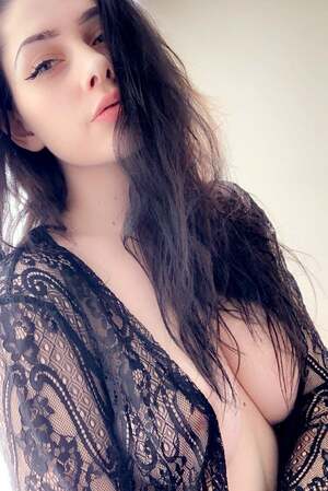 Avari Rain nude 5