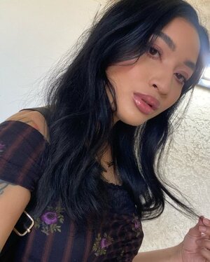 Avery Black nude 9