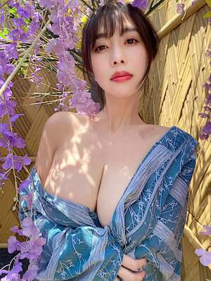 Aya Ueha nude 7