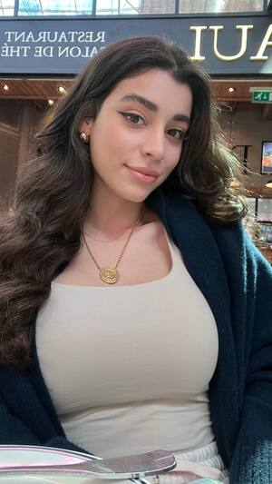 Ayaat nude 5