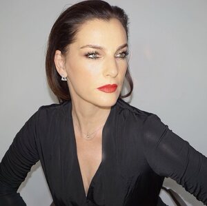 Ayelet Zurer nude 5
