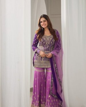 Ayesha Khan nude 3