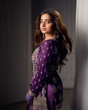 Ayesha Khan nude 4