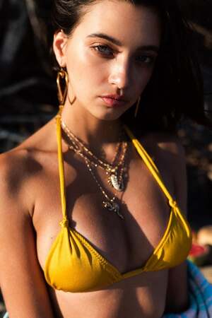 Azlin Nicolette nude 11