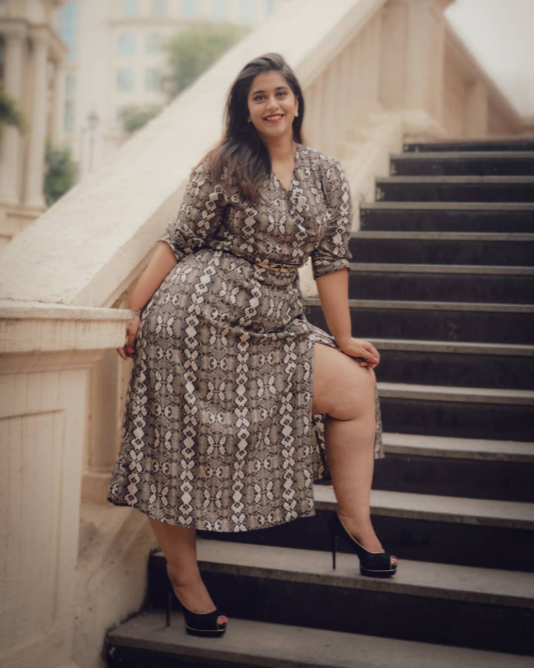 Azmeen Mandroina nude 4