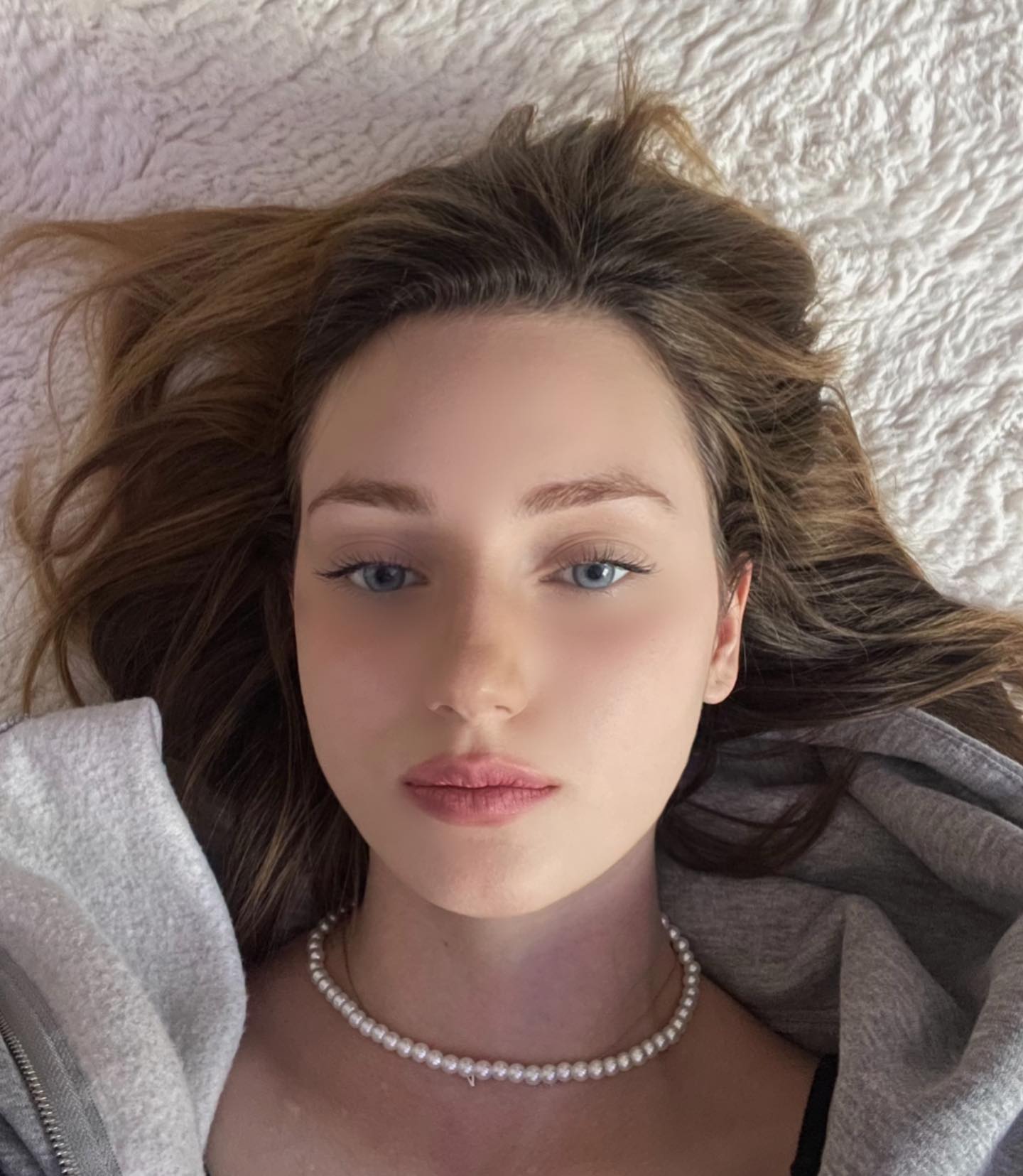 Azranur Guzey nude 3