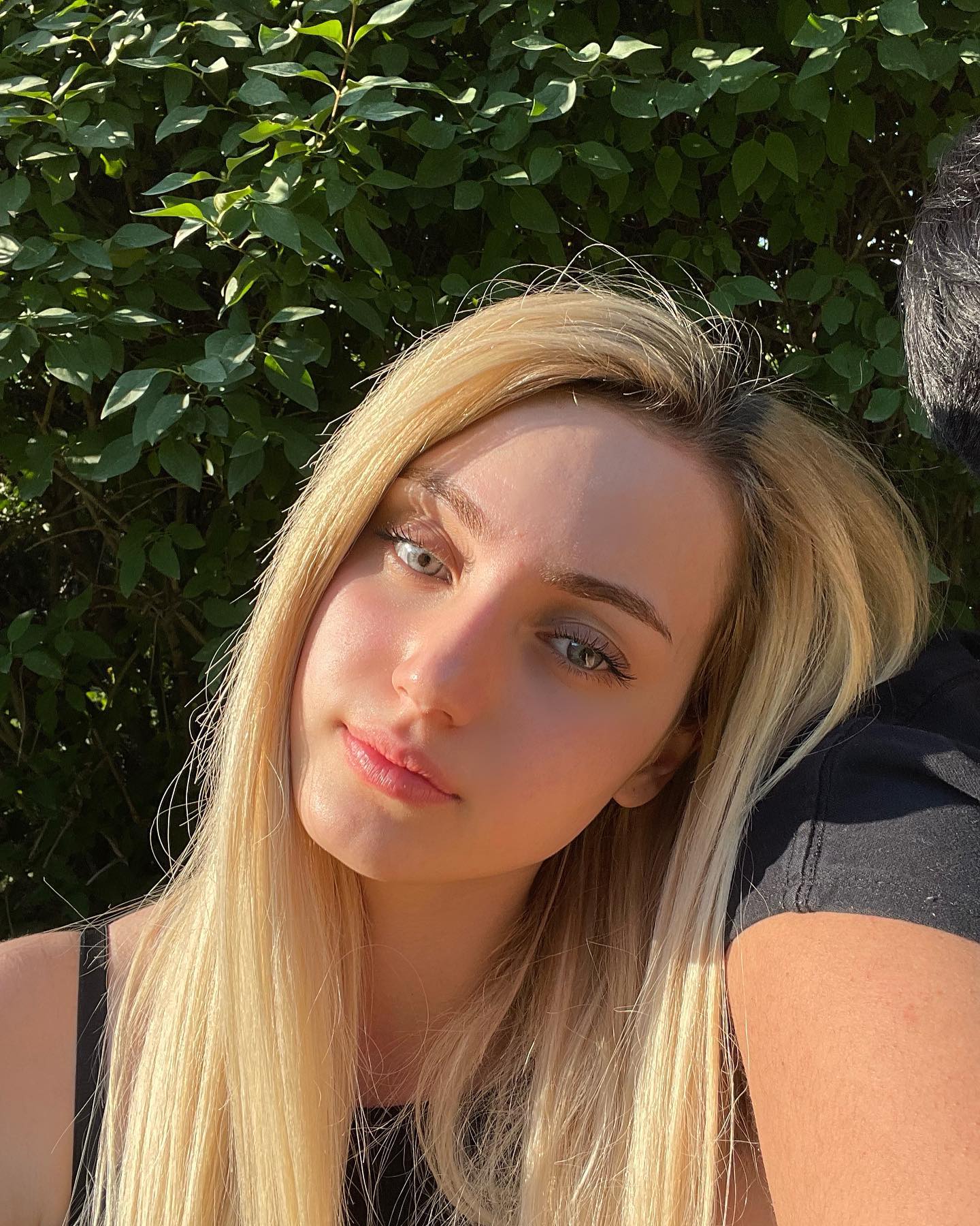 Azranur Guzey nude 5