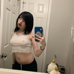 B4il3e nude 8