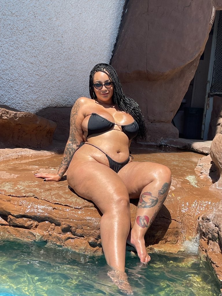 Bad Kittyyy nude 7
