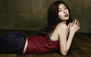 Bae Suzy nude 5