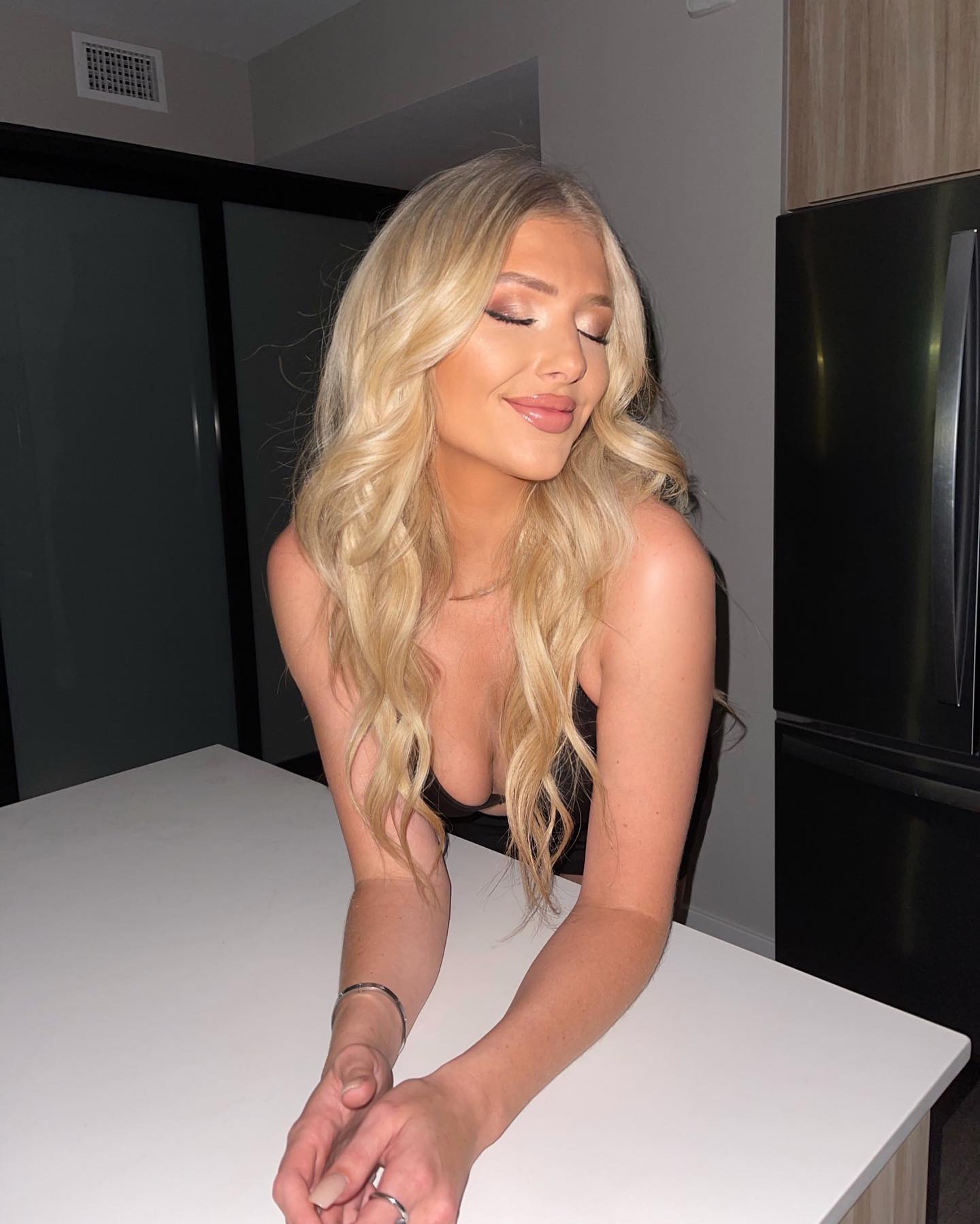 Bailee Huizenga nude 6