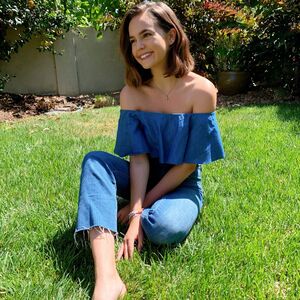 Bailee Madison nude 10