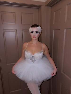 Barbie Ferreira nude 12