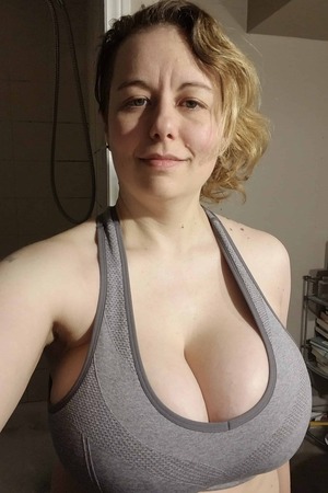 Bayesia Nash nude 9