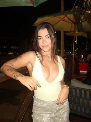 Beatriz Oliveira nude 3