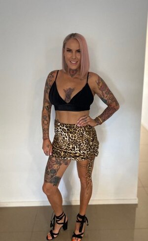 Bec Rawlings nude 3