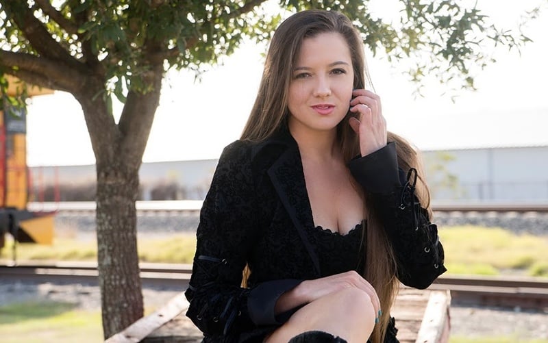 Becky LeSabre nude 9