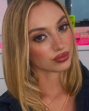 Bella Podaras nude 10