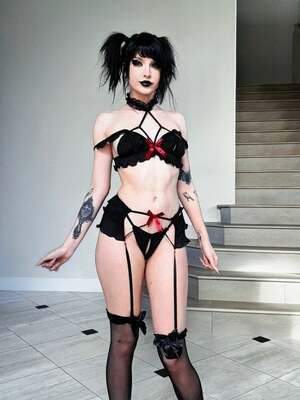 Bellbo Baggins nude 3