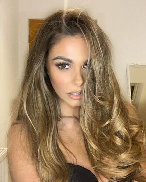 Beth Dunlavey nude 12