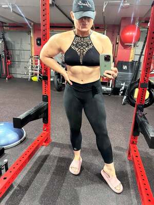Beth Phoenix nude 12