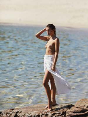 Betsy Volk nude 9