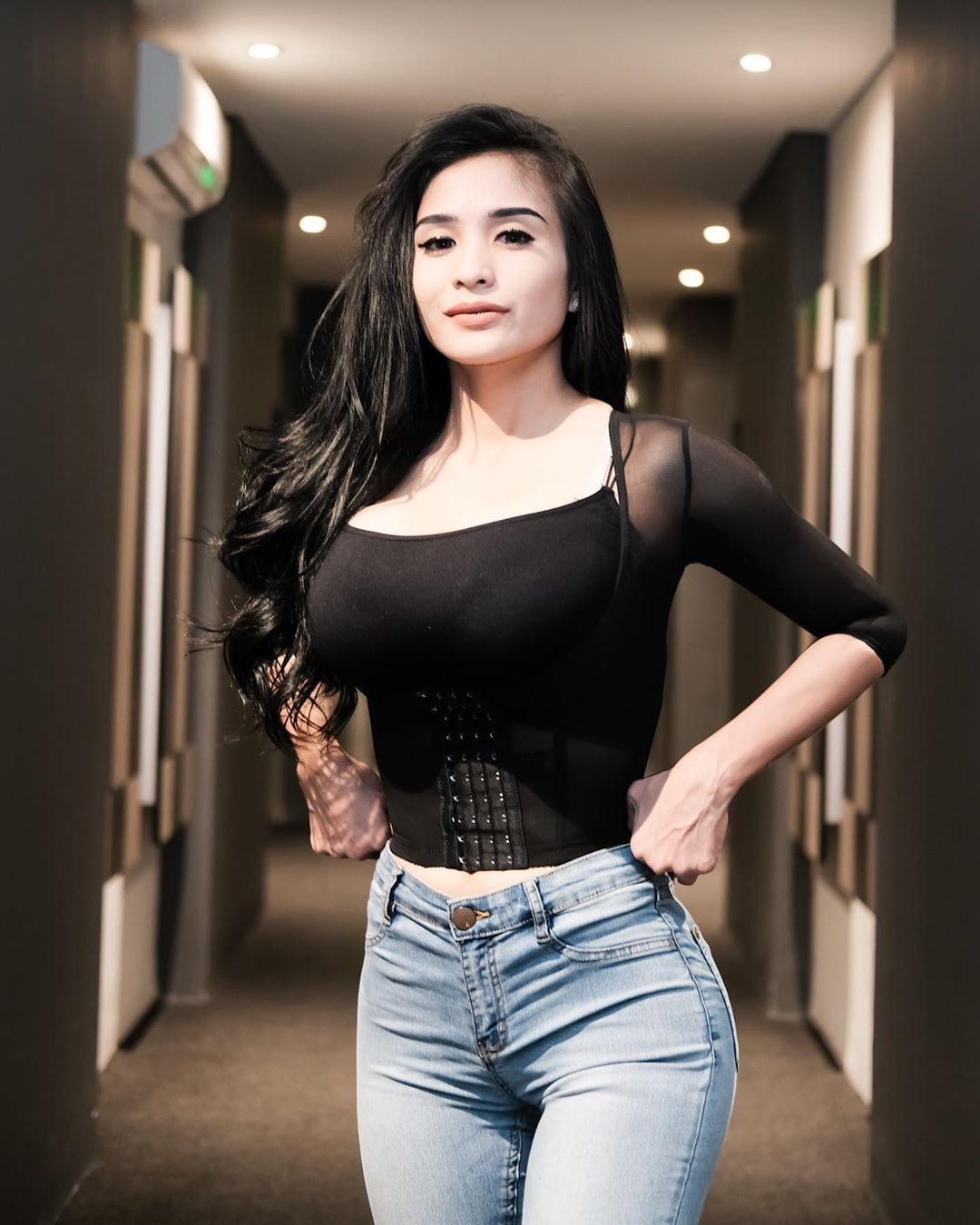 Bibie Julius nude 7