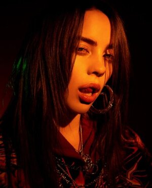 Billie Eilish nude 8