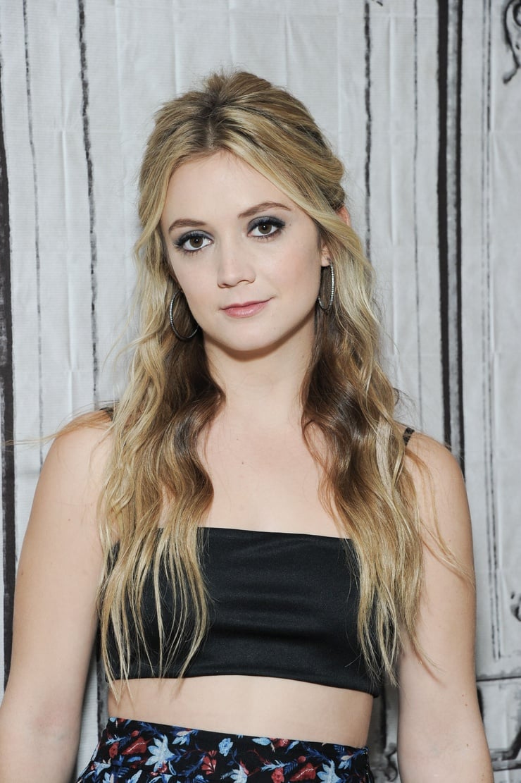 Billie Lourd nude 7