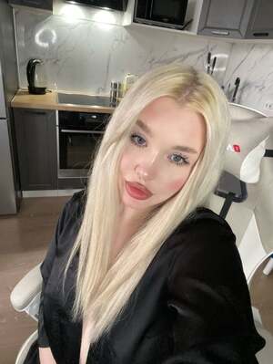 Blondessa nude 4