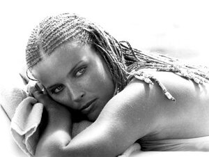 Bo Derek nude 6