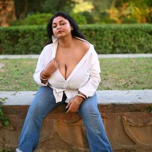 Bobita nude 2
