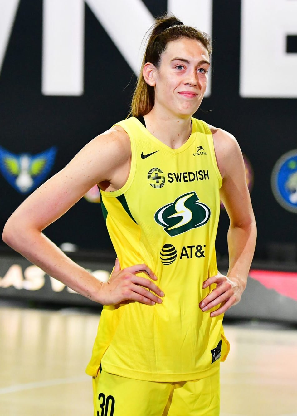 Breanna Stewart nude 4