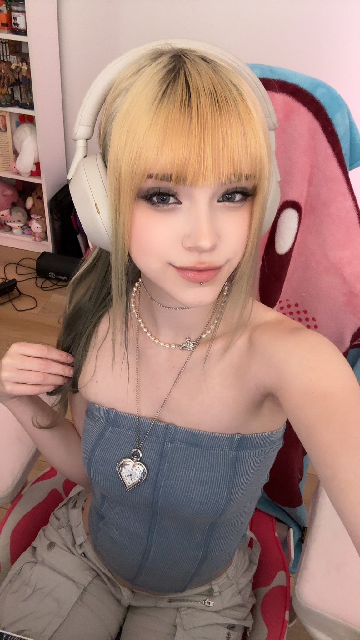 BreesKnees nude 6